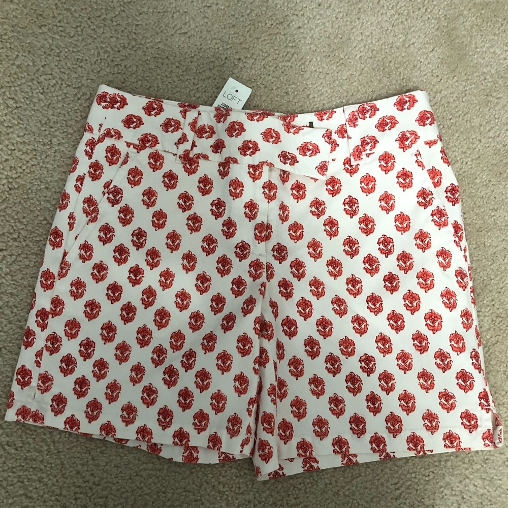 NWT LOFT Brand shorts. Size 00.